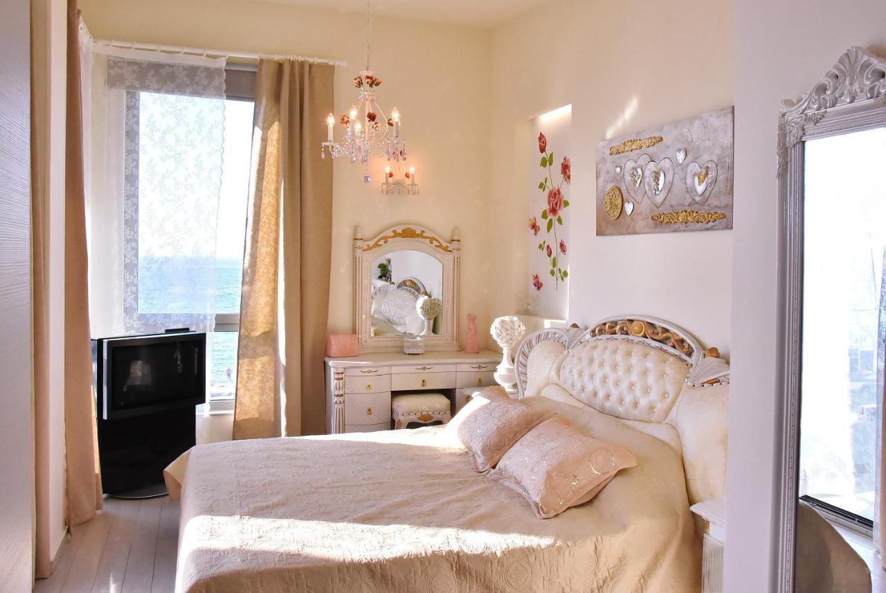 Sea View Beachfront Villa Maria Γούβες Εξωτερικό φωτογραφία